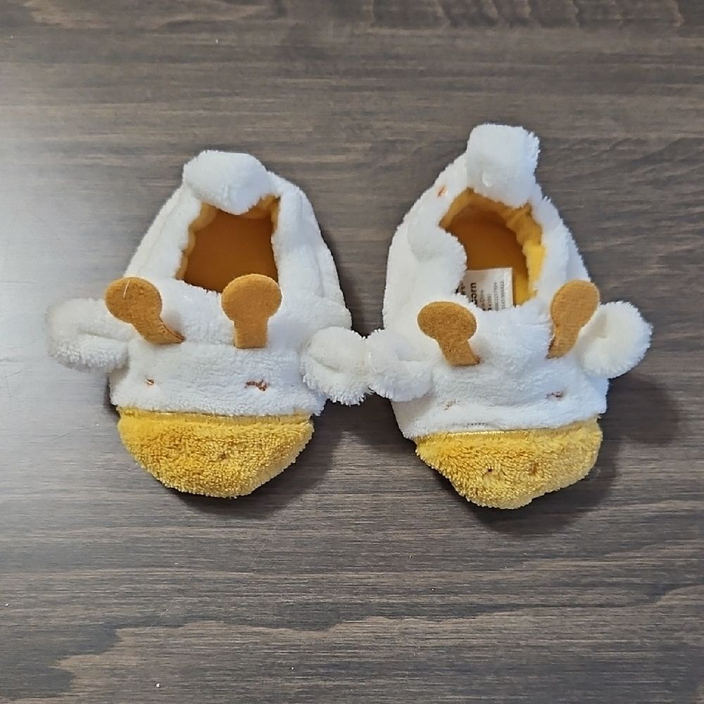 Child Of Mine By Carter's Newborn Giraffe Slippers Soft Baby Shoes